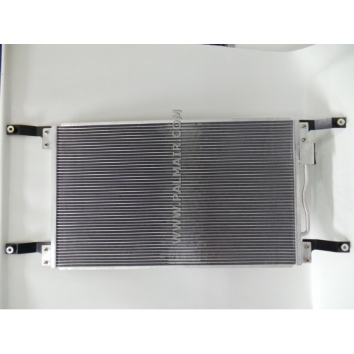 FREIGHTLINER '04 CONDENSER
