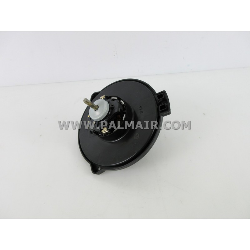 TOYOTA COROLLA '01  BLOWER MOTOR