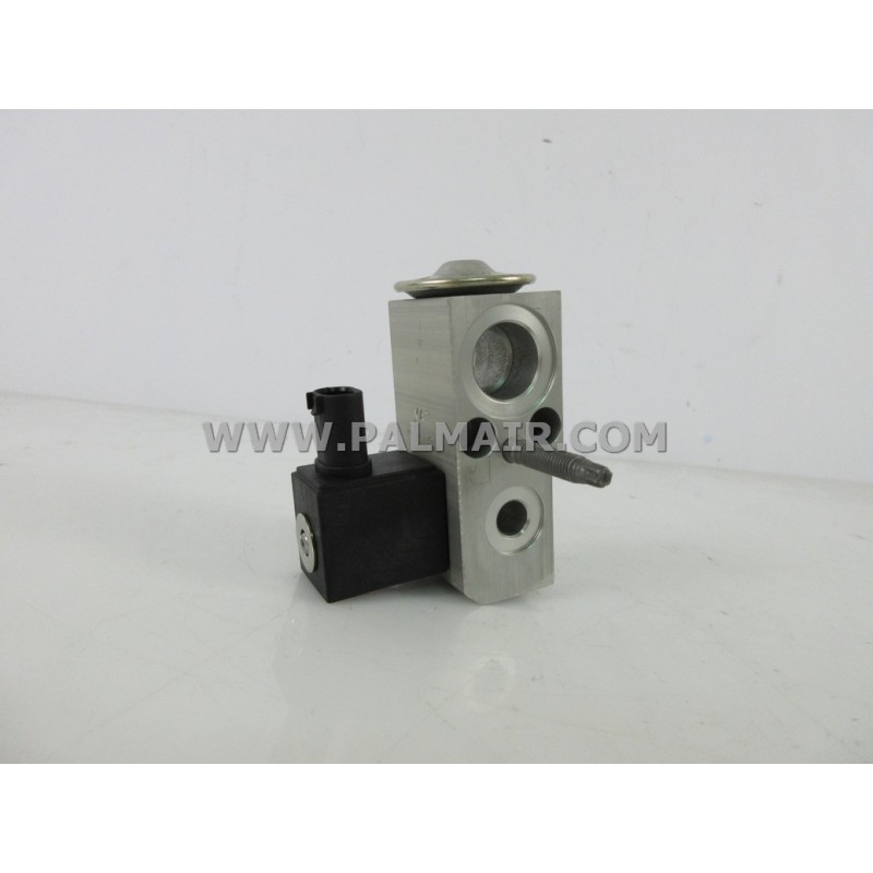 MERCEDES X167 '20 REAR BLOCK VALVE