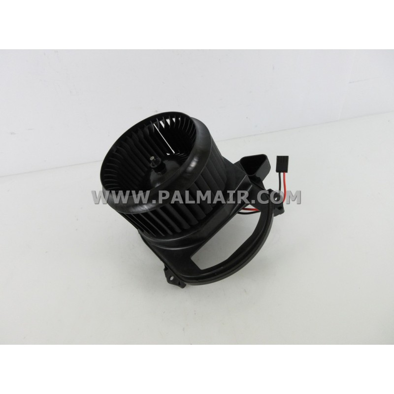 MERCEDES W246 '11  BLOWER MOTOR 