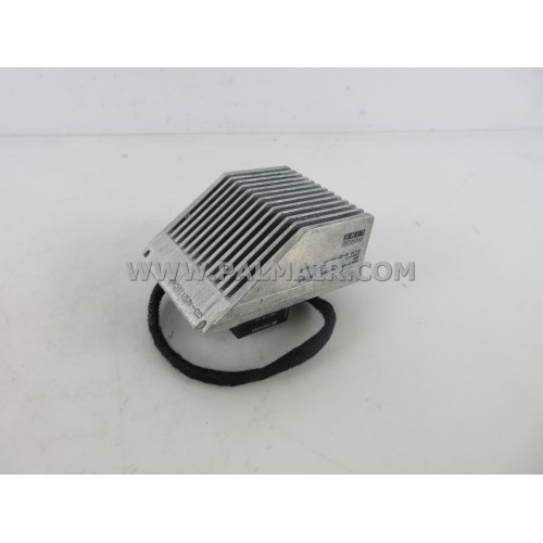 AUDI A1 '10 REGULATOR