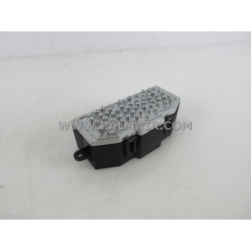 AUDI Q7 '10 REGULATOR