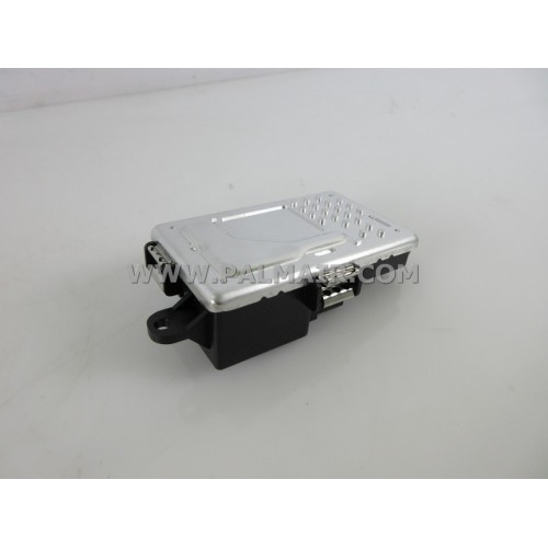 MERCEDES W212 '09 REGULATOR