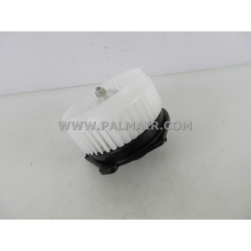 TOYOTA HIACE RH REAR BLOWER MOTOR